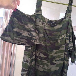 NWOT SILK OFF SHOULDER TOP GREEN CAMOFLOUGE PRINT